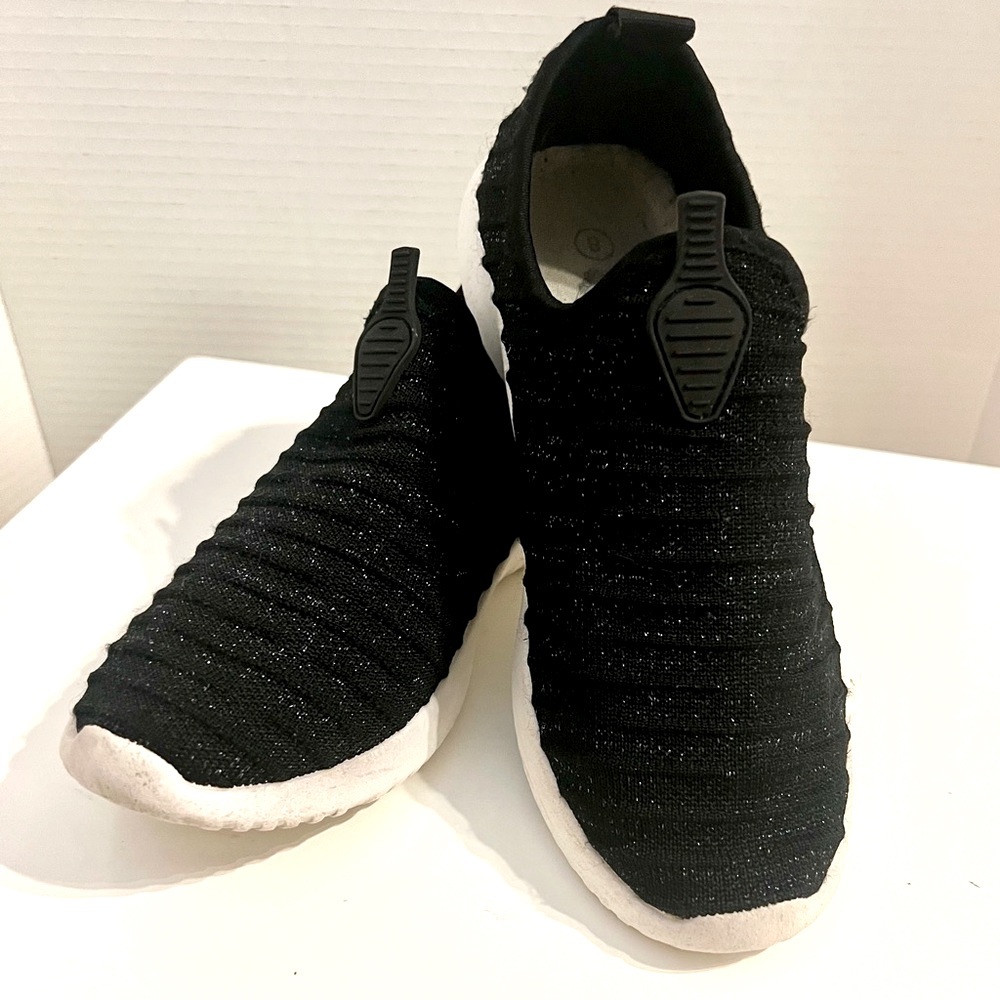 Women’s Black Slip-On Walking Sneakers Size 8 Stretch Knit Comfort Loafers Shoes